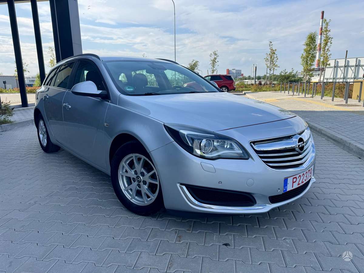 Opel Insignia, 2.0 l., hatchback