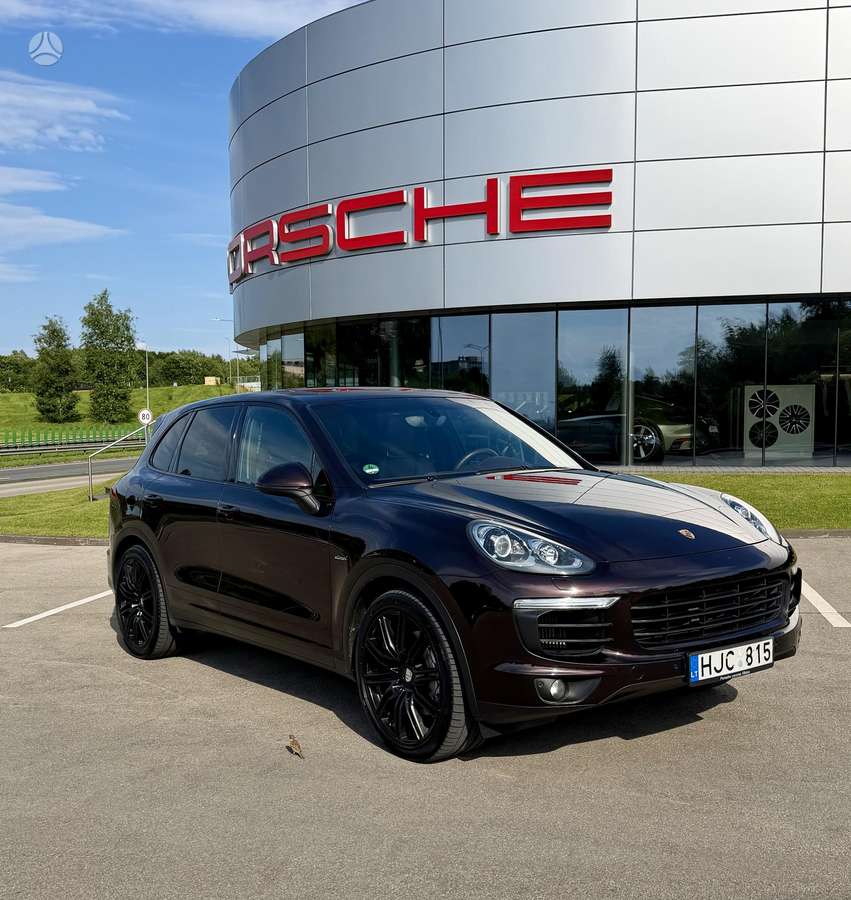 Porsche Cayenne - 1