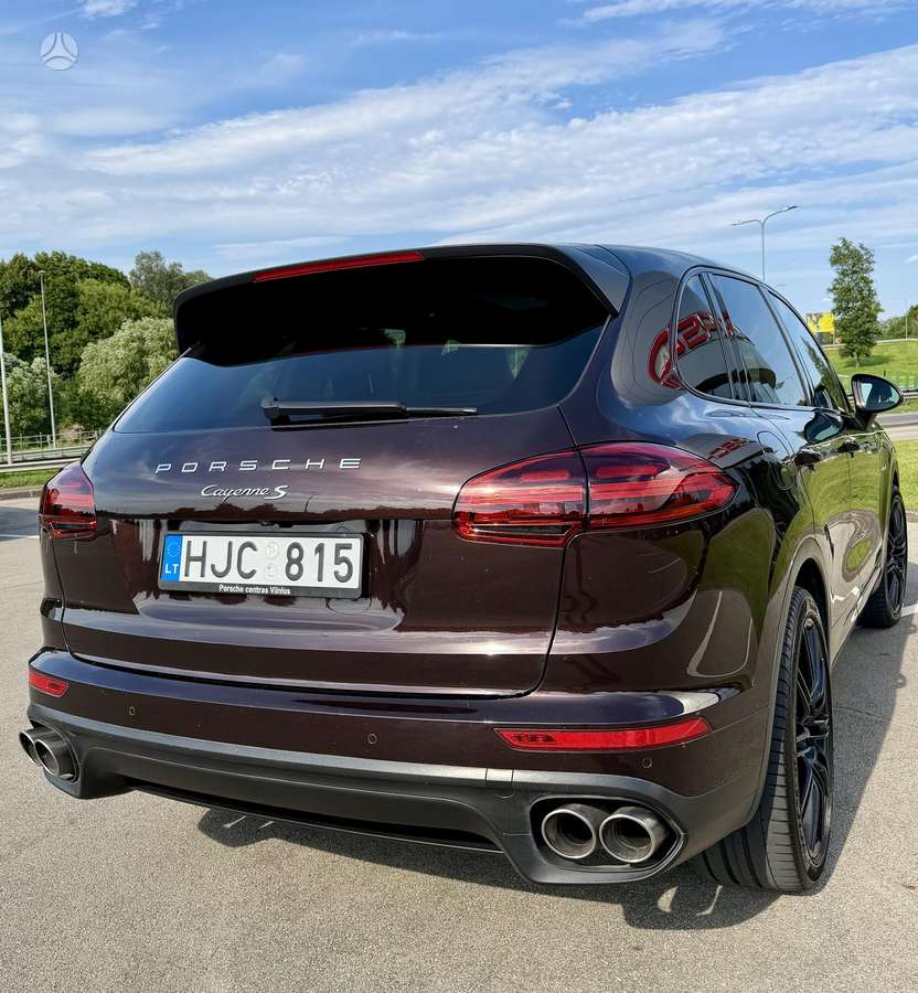 Porsche Cayenne - 5