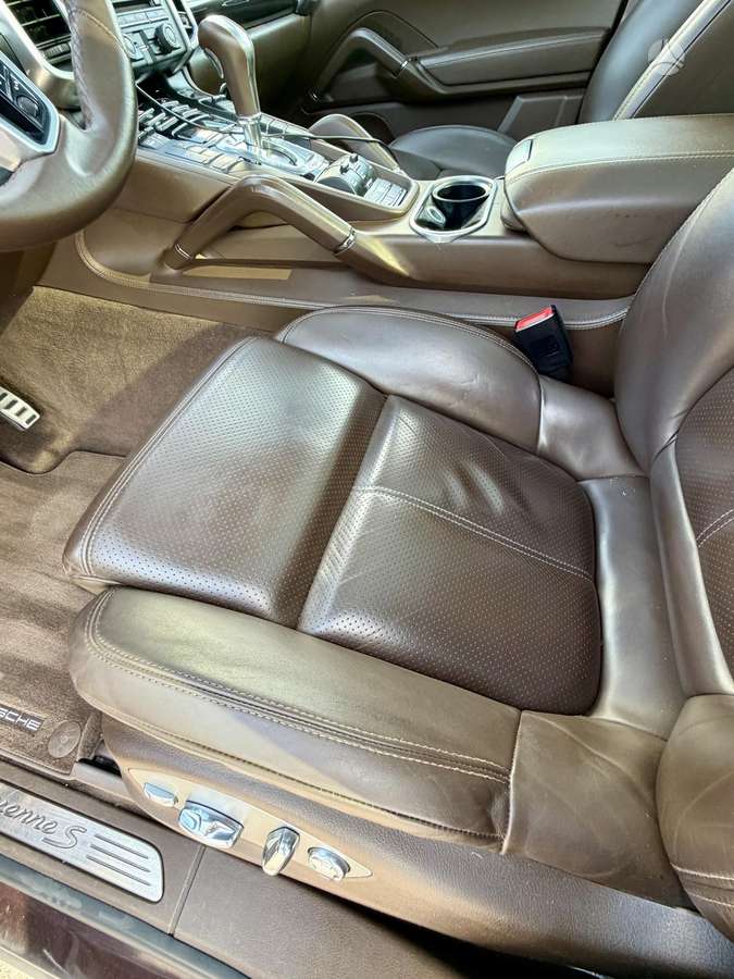 Porsche Cayenne - 8