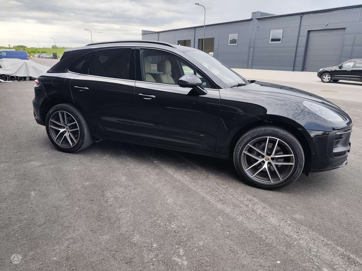Porsche Macan - 8