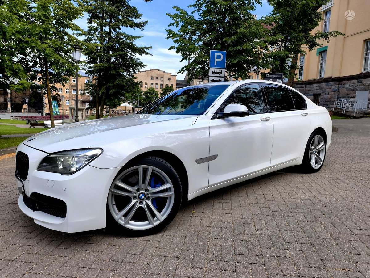 BMW 740, 3.0 l., Седан