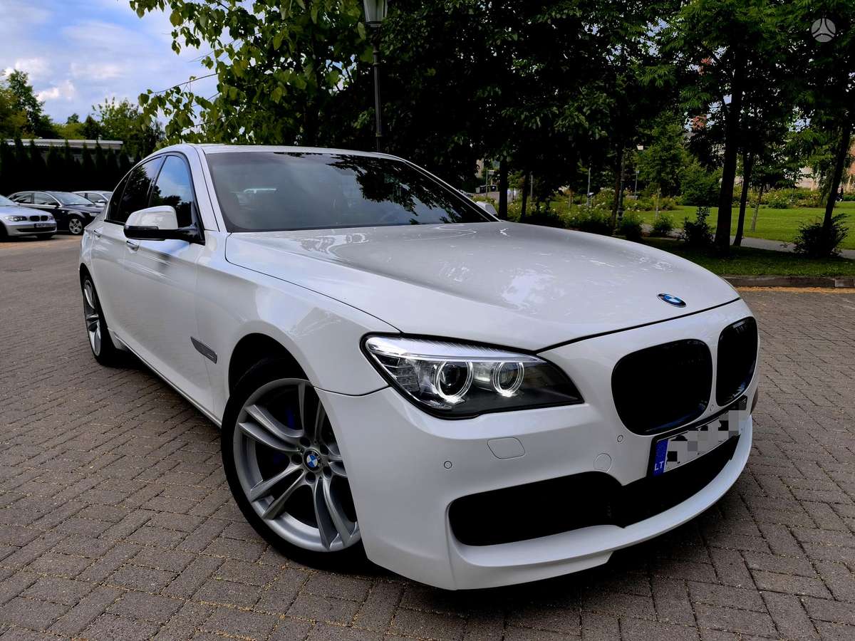 BMW 740, 3.0 l., Седан