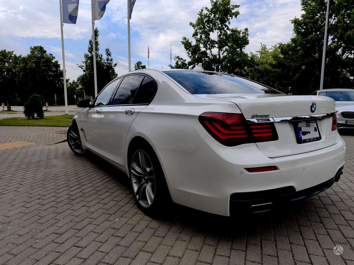 BMW 740, 3.0 l., Седан