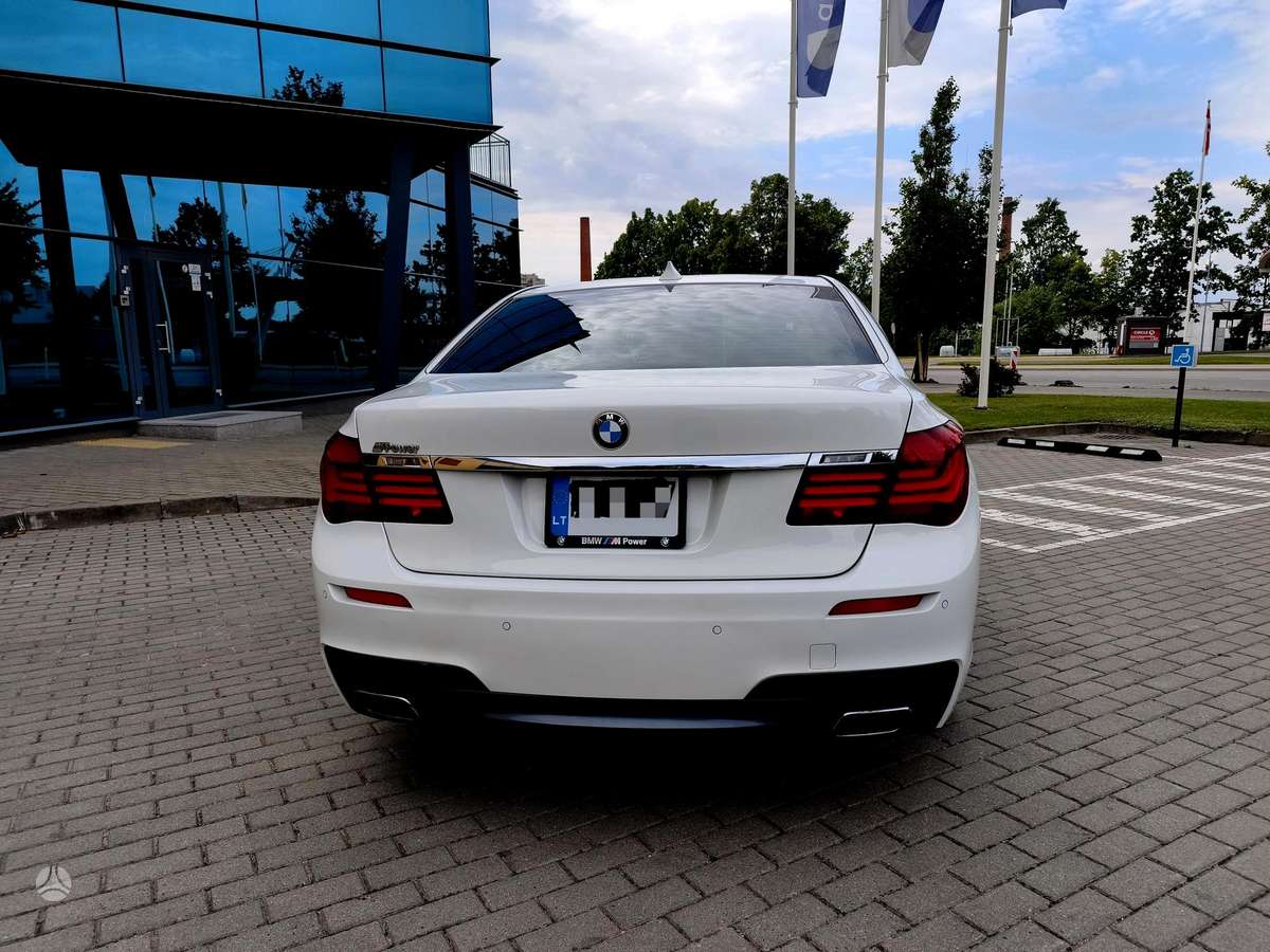 BMW 740, 3.0 l., Седан