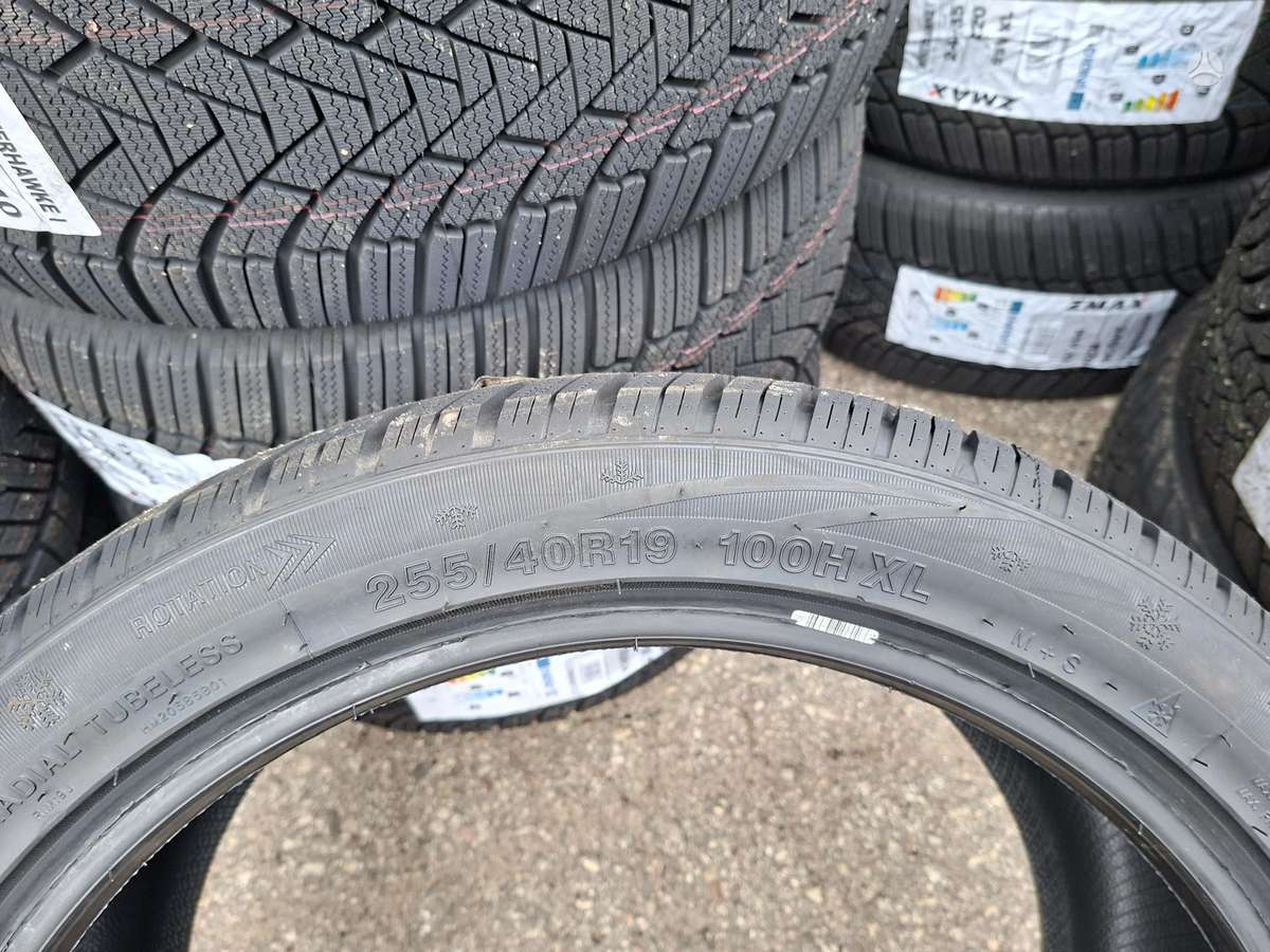 Zmax, ziemas 255/40 R19
