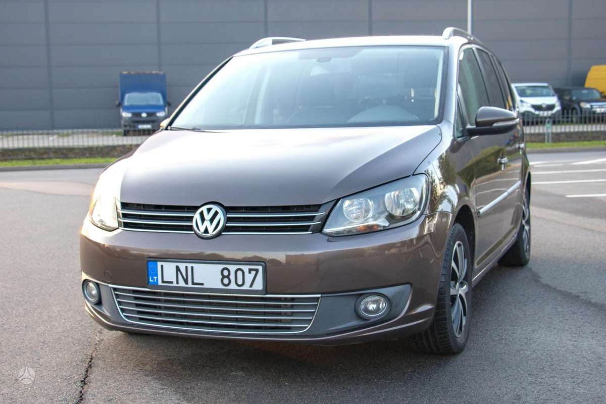 Volkswagen Touran - 3