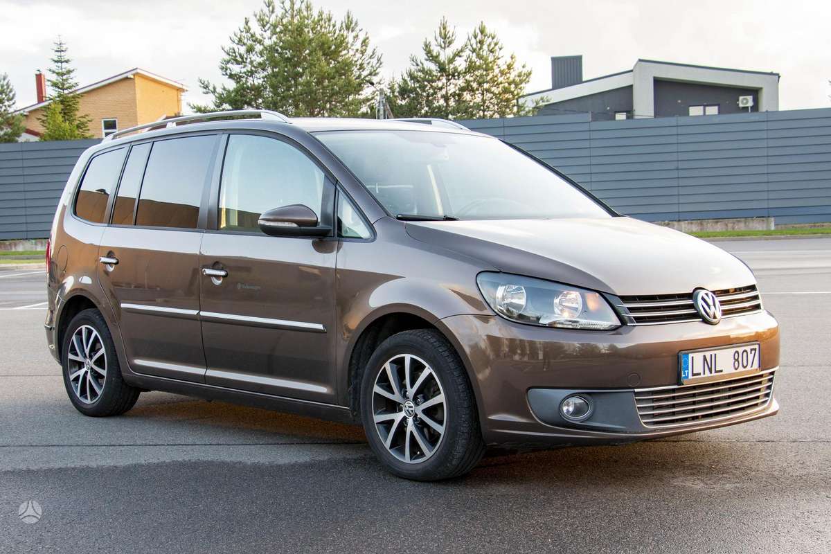 Volkswagen Touran - 5