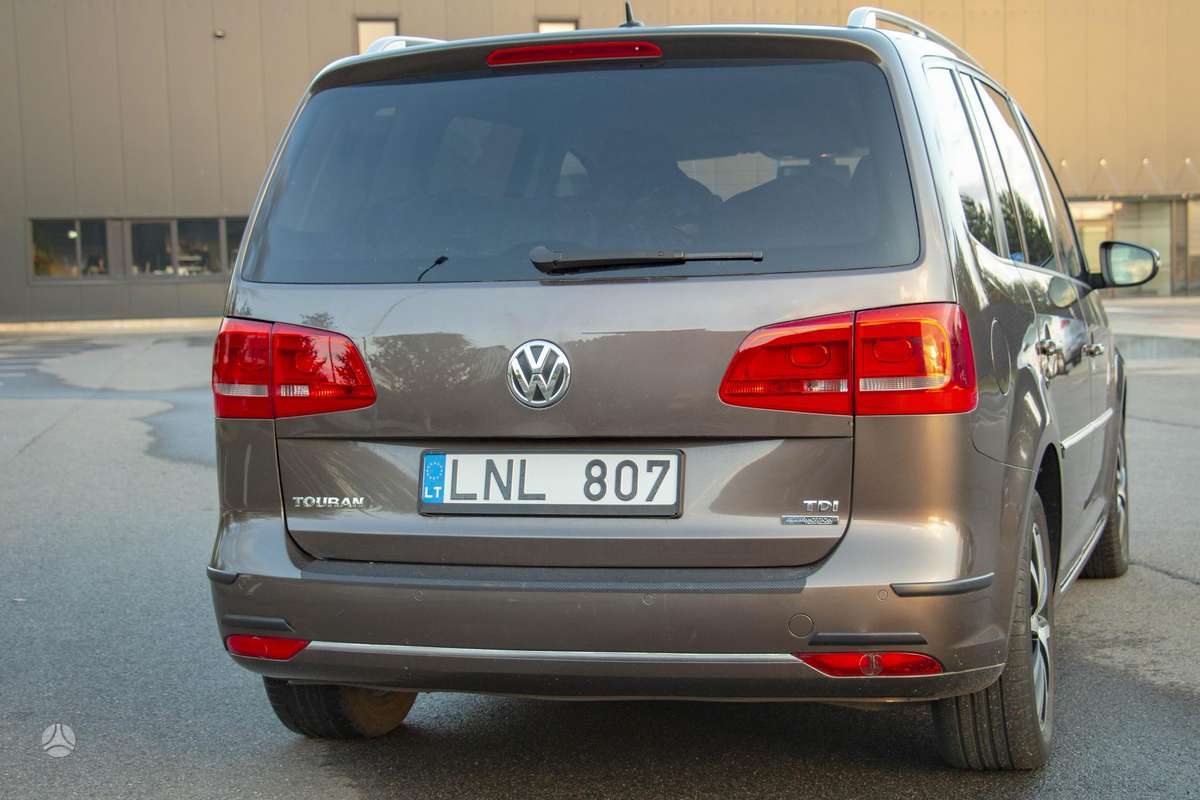 Volkswagen Touran - 8