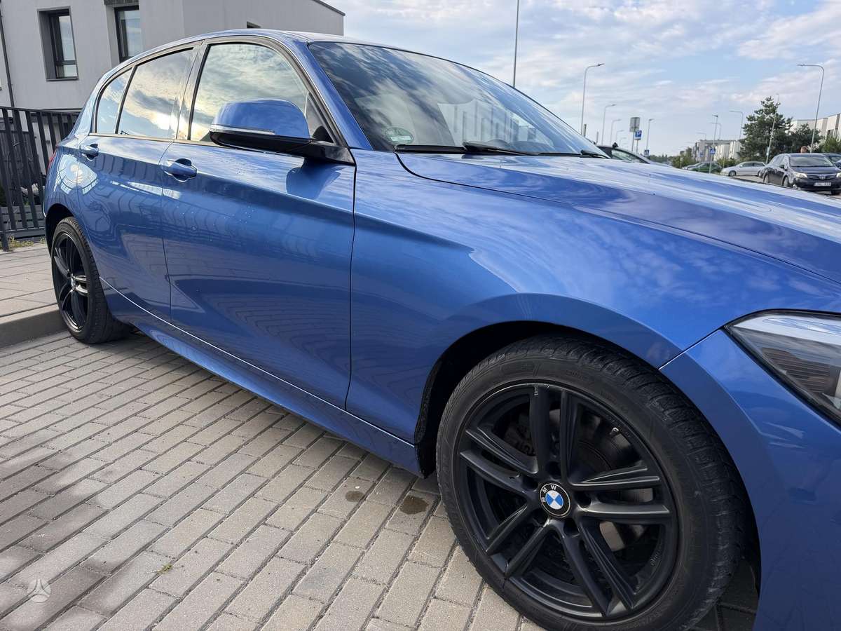 BMW 125, 2.0 l., hatchback