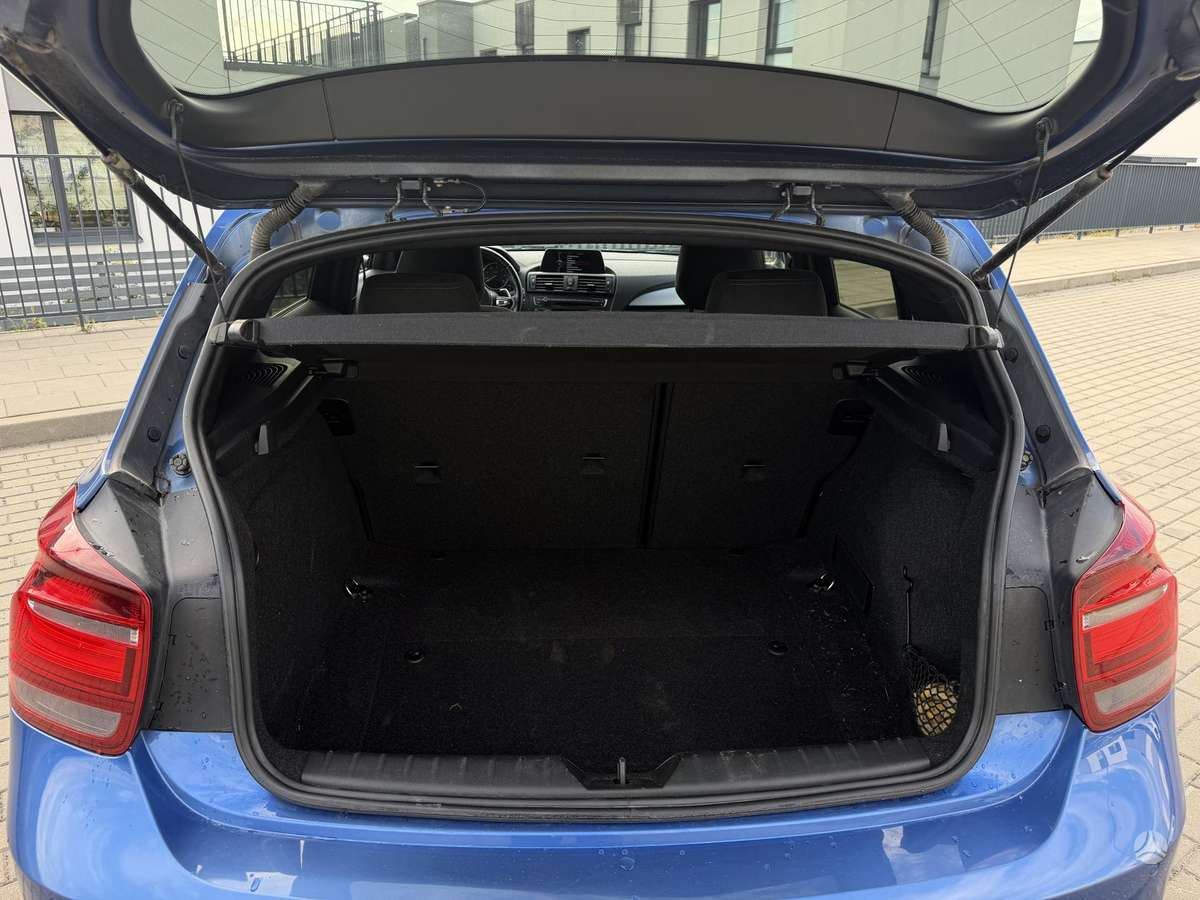 BMW 125, 2.0 l., hatchback