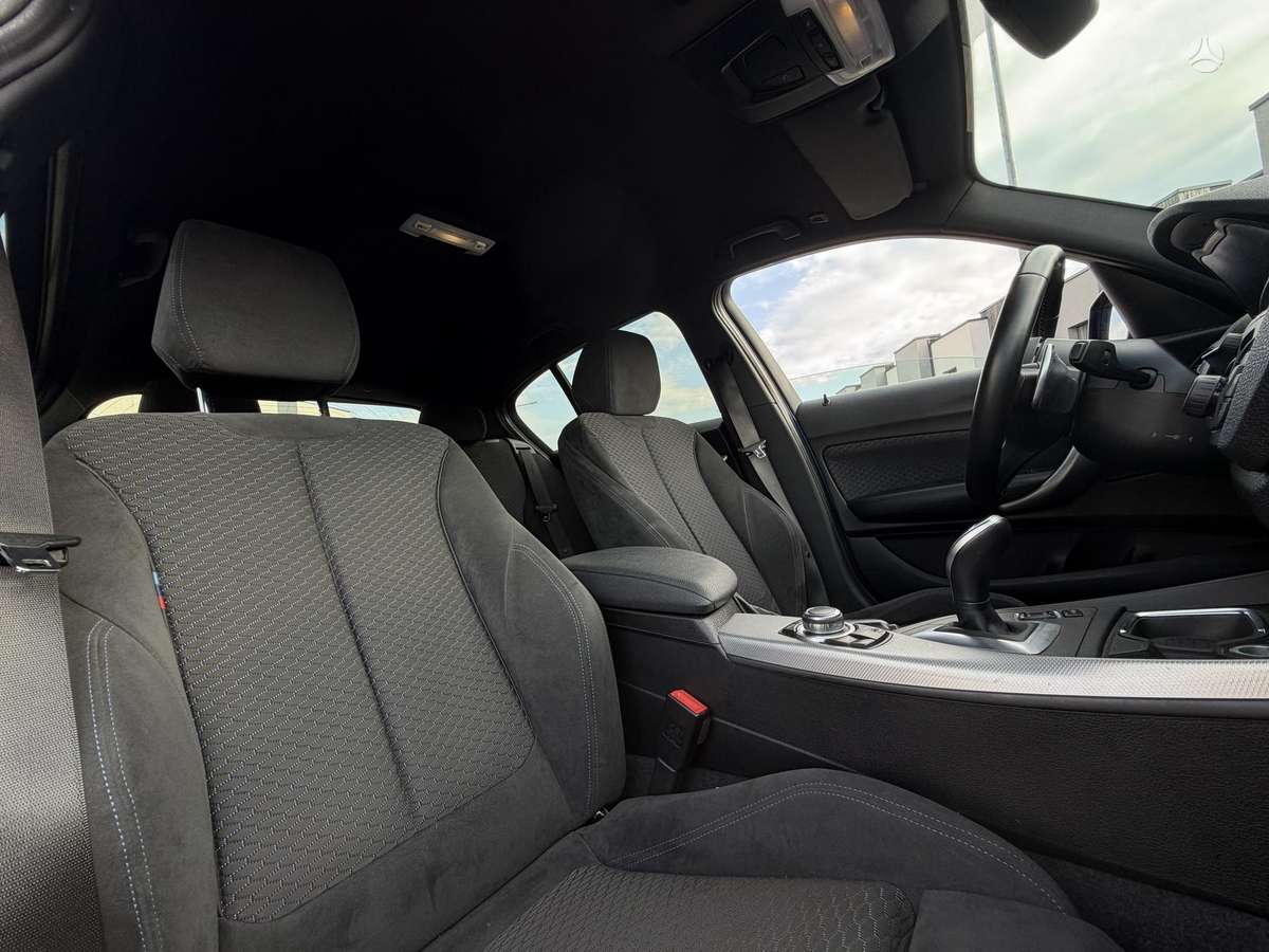 BMW 125, 2.0 l., hatchback