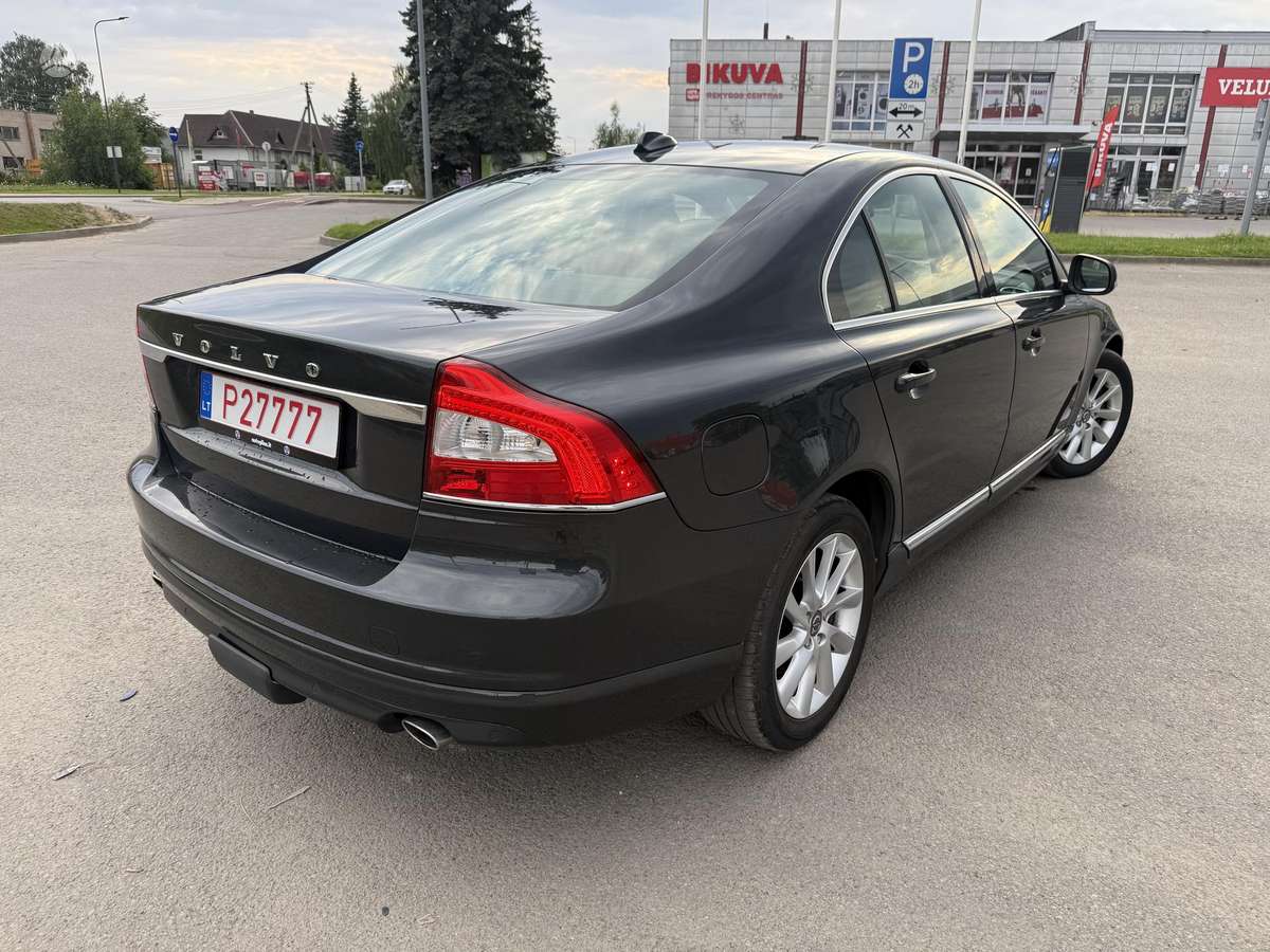 Volvo S80, 2.0 l., Седан
