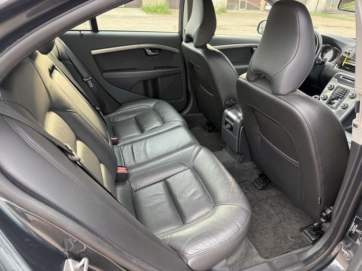 Volvo S80, 2.0 l., Седан