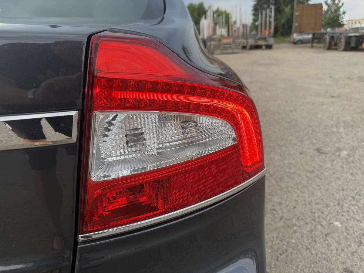 Volvo S80, 2.0 l., Седан