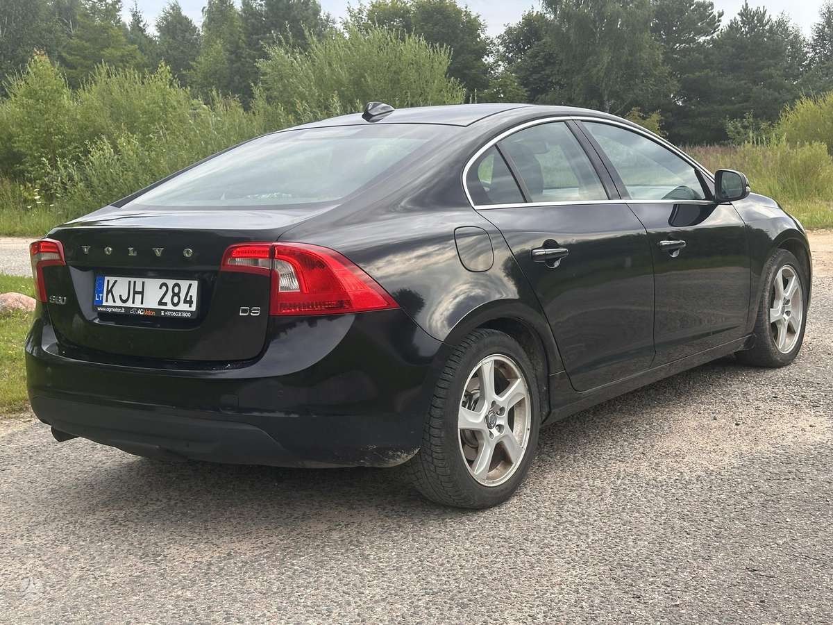Volvo S60, 2.0 l., Седан