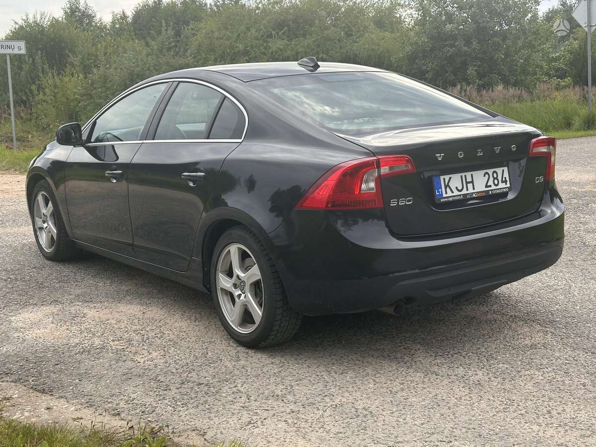 Volvo S60, 2.0 l., Седан