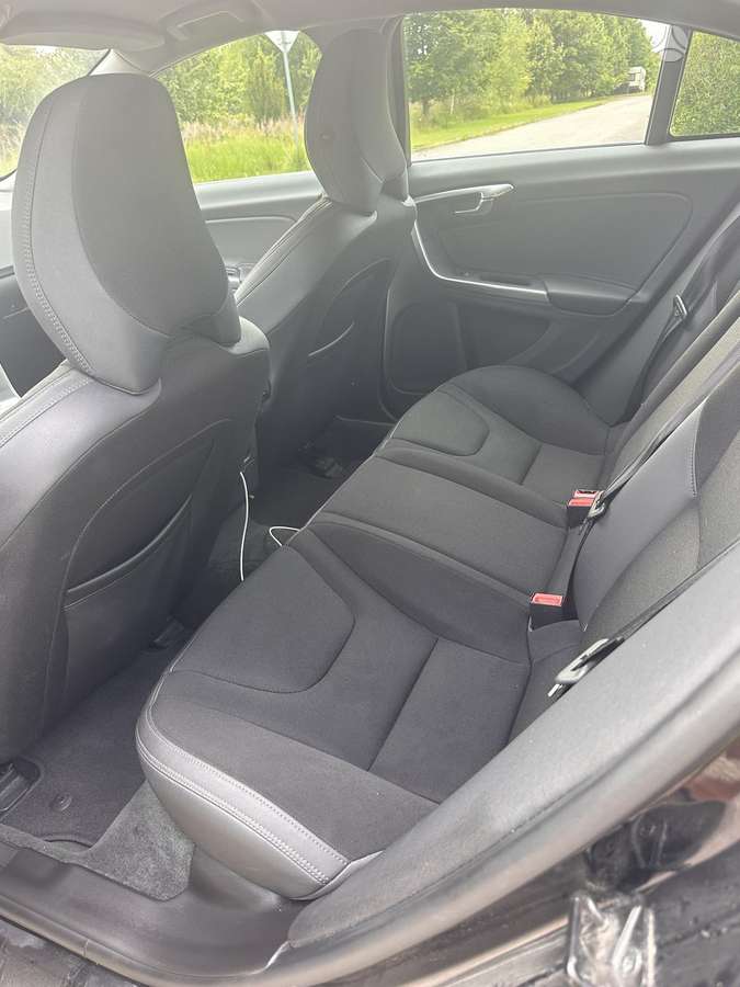 Volvo S60, 2.0 l., Седан