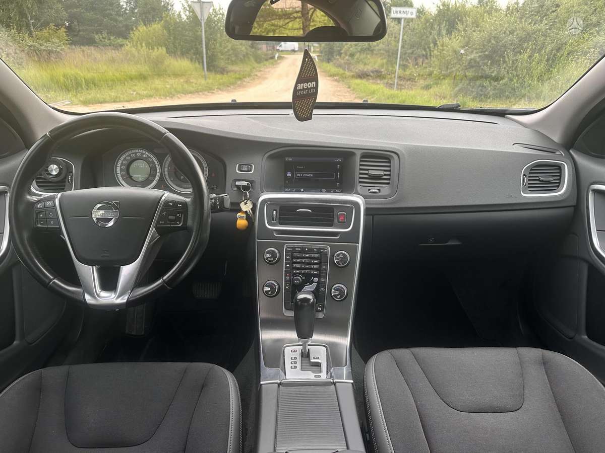 Volvo S60, 2.0 l., Седан