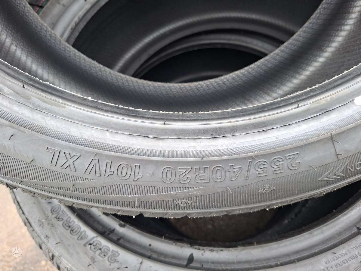 Zmax, žieminės 255/40 R20