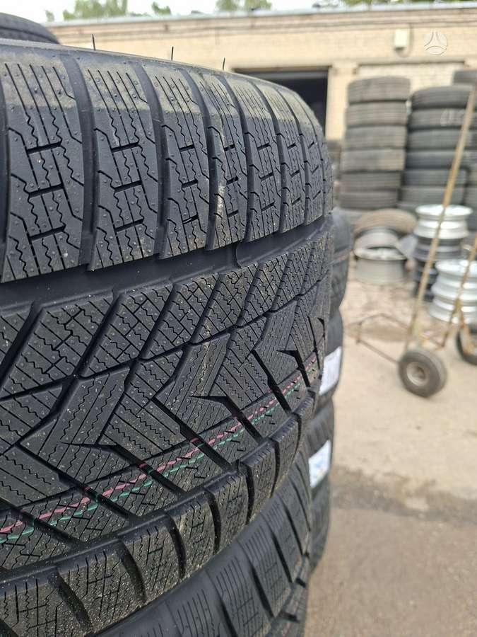 Zmax 315/35 r20, winter 275/40 R20