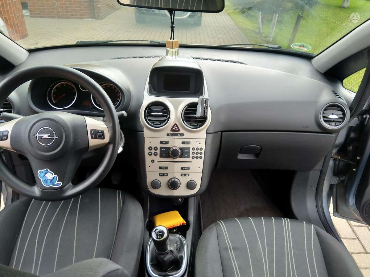 Opel Corsa, 1.2 l., Купе (coupe)