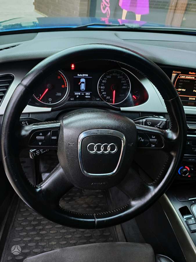 Audi A4, 2.0 l., universalas