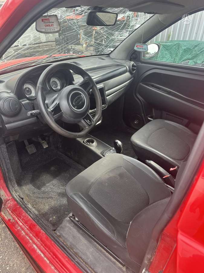 Microcar Mgo, hatchback