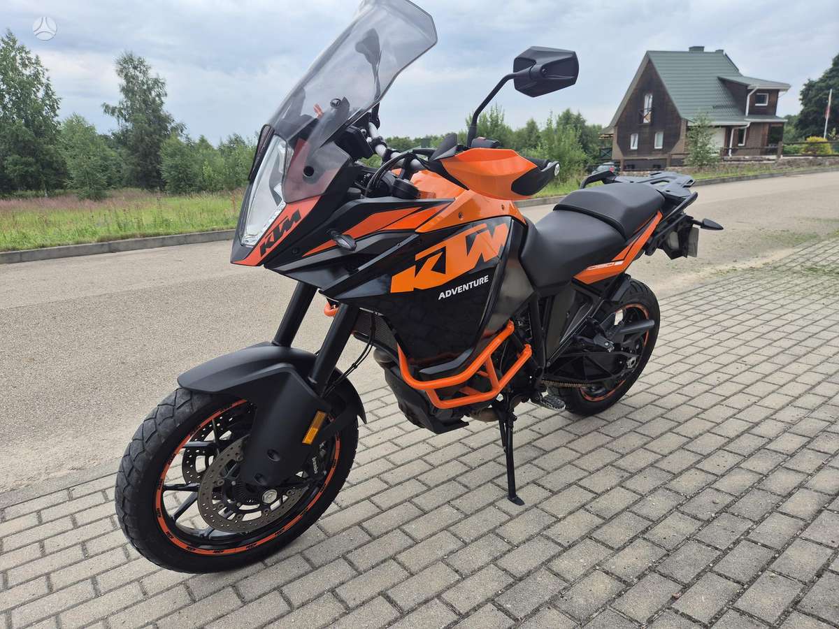 KTM Adventure 1090cc, enduro / adventure