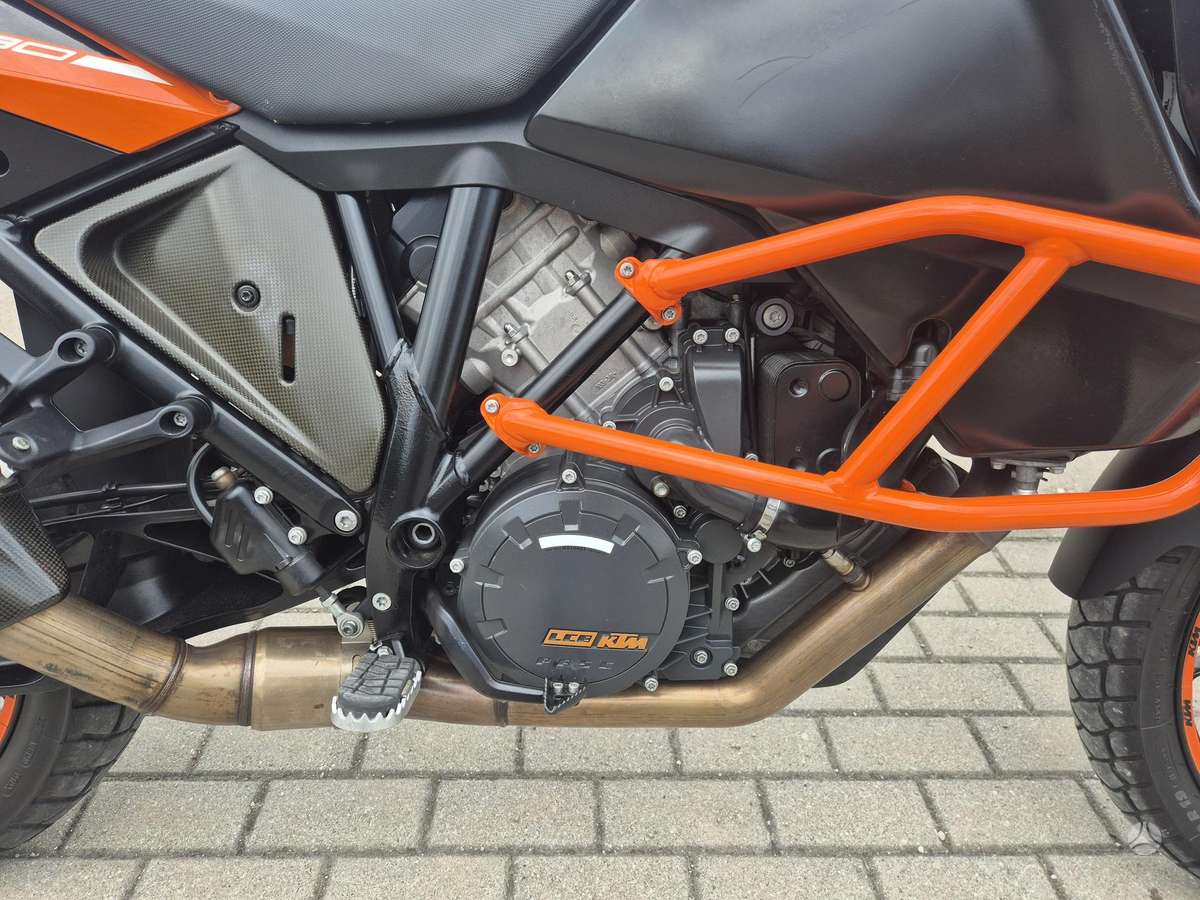 KTM Adventure 1090cc, enduro / adventure