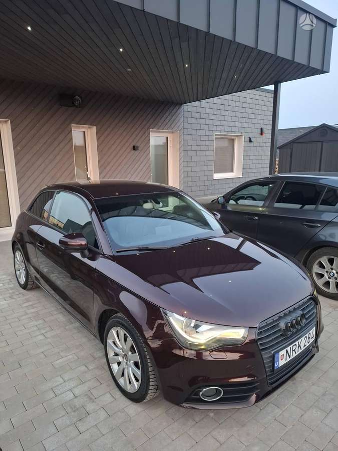 Audi A1, 1.6 l., Хэтчбек