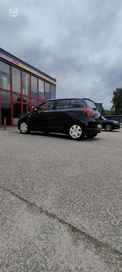 Suzuki Swift, 1.3 l., Хэтчбек