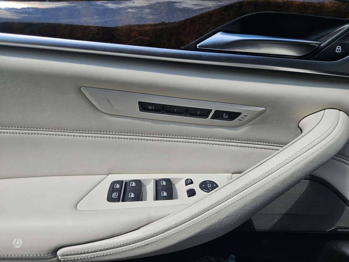 BMW M550, 4.4 l., Седан