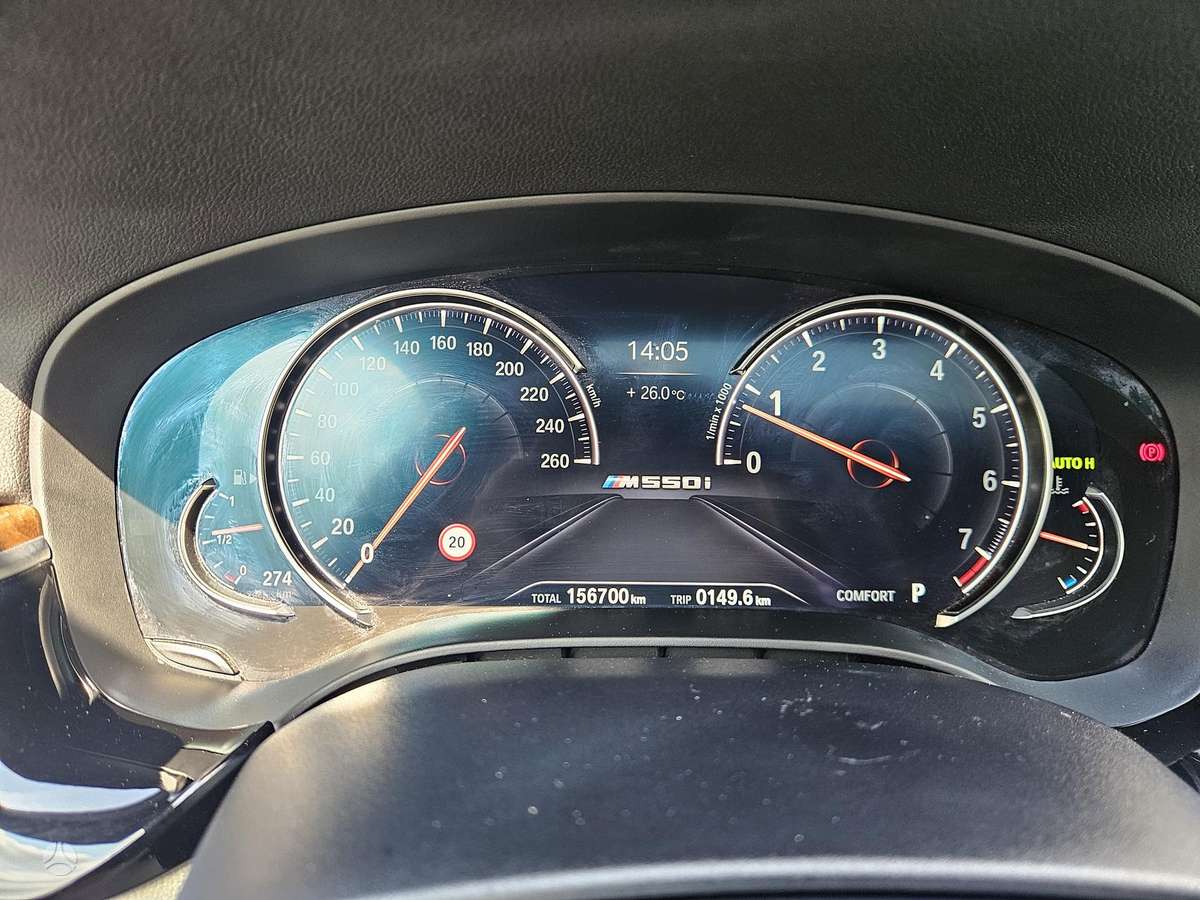 BMW M550, 4.4 l., Седан