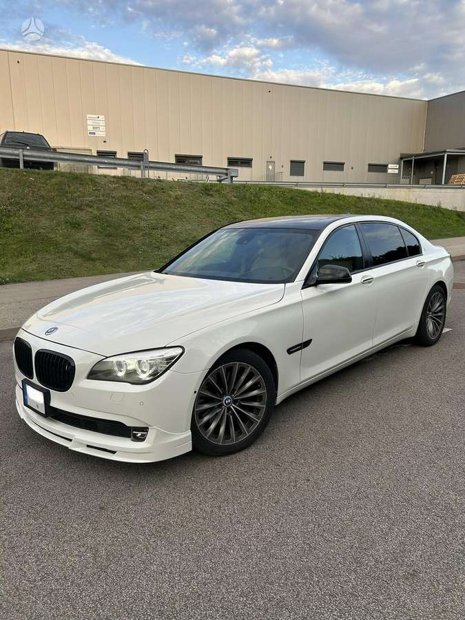 BMW 730, 3.0 l., Седан