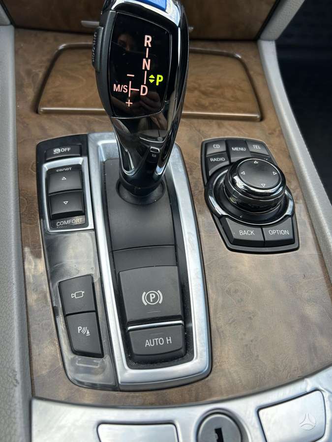 BMW 730, 3.0 l., Седан