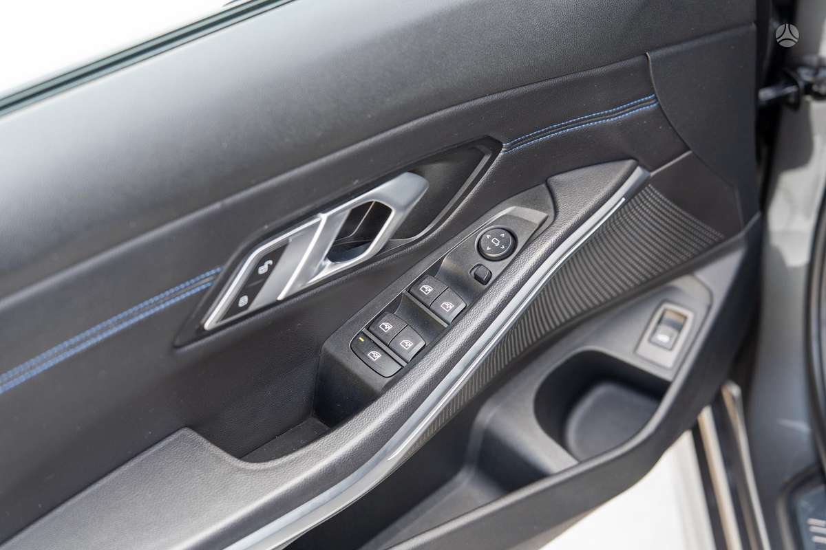 BMW 320, 2.0 l., Универсал