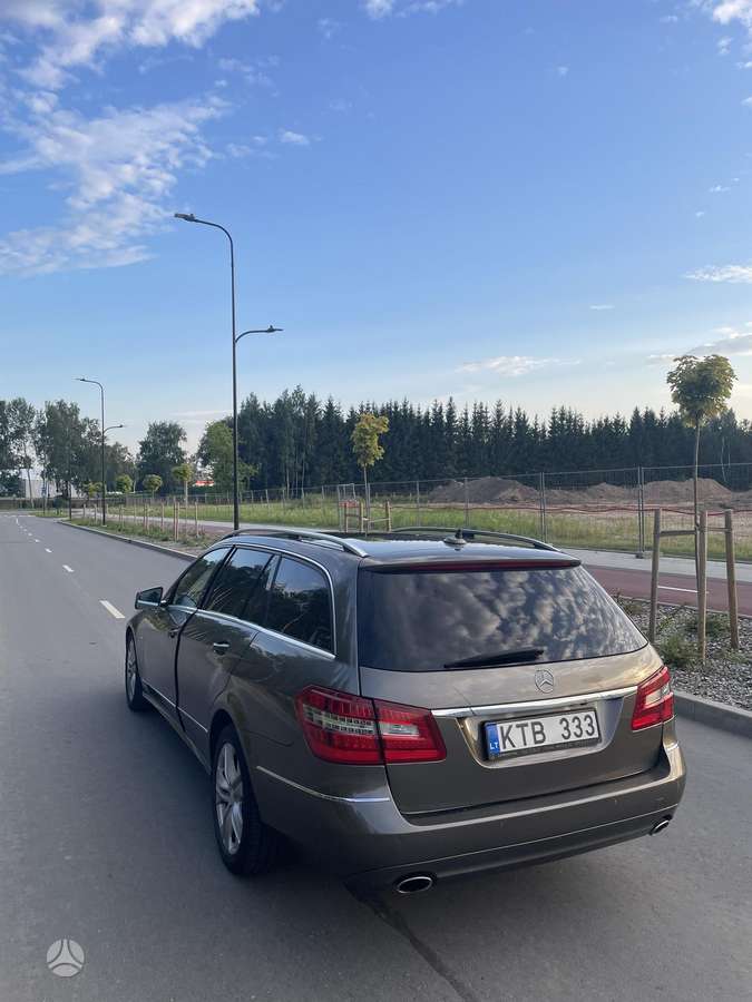 Mercedes-Benz E300, 3.0 l., Универсал
