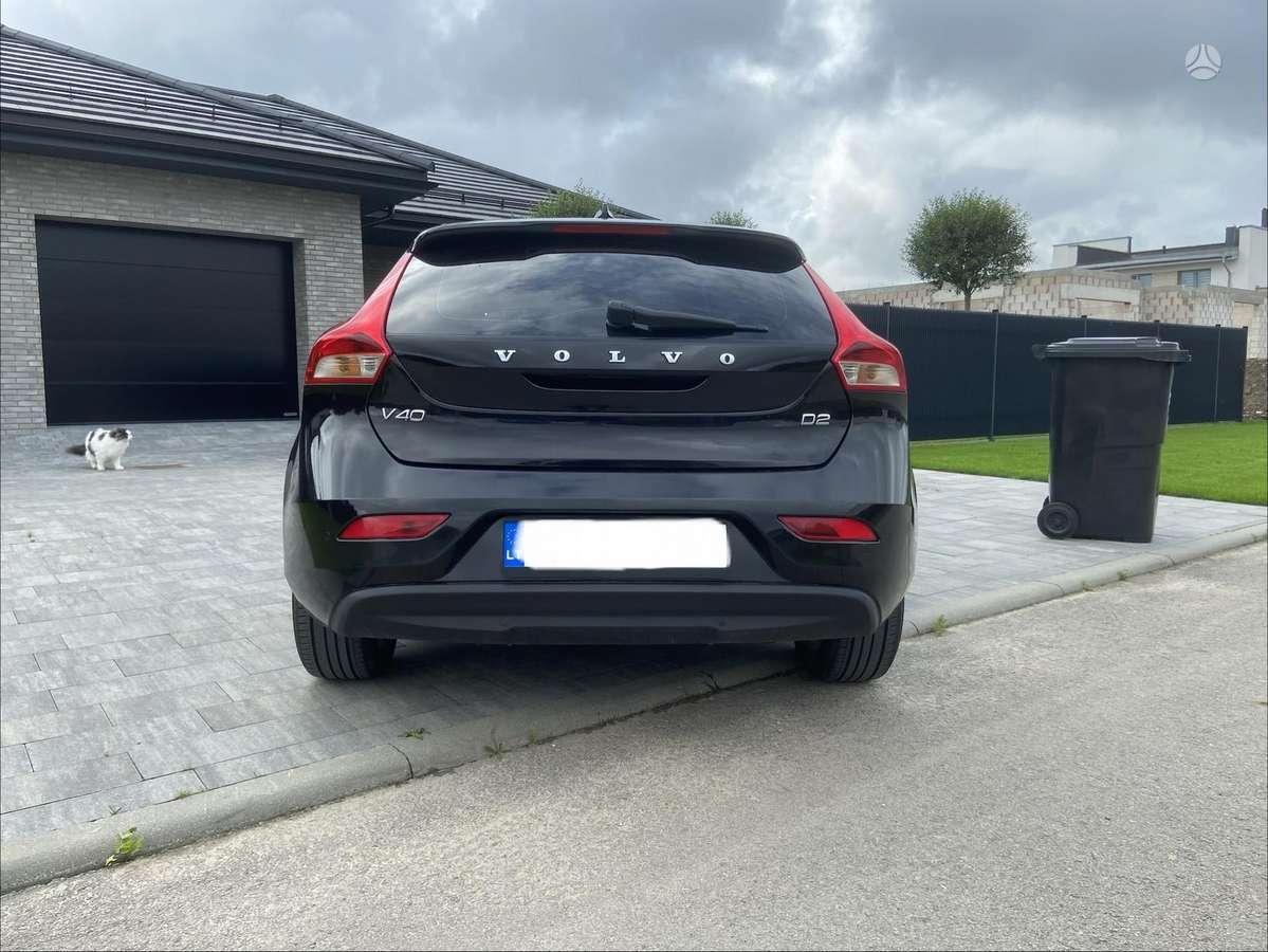 Volvo V40, 2.0 l., Хэтчбек