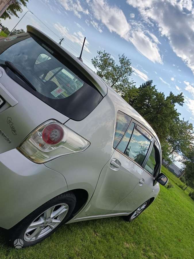 Toyota Verso - 3