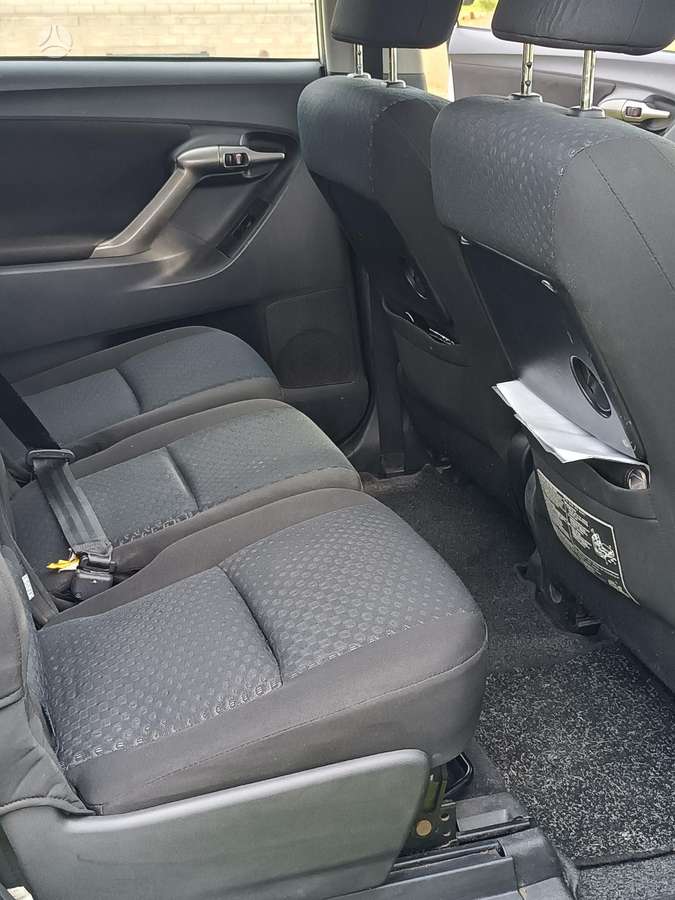 Toyota Verso - 8