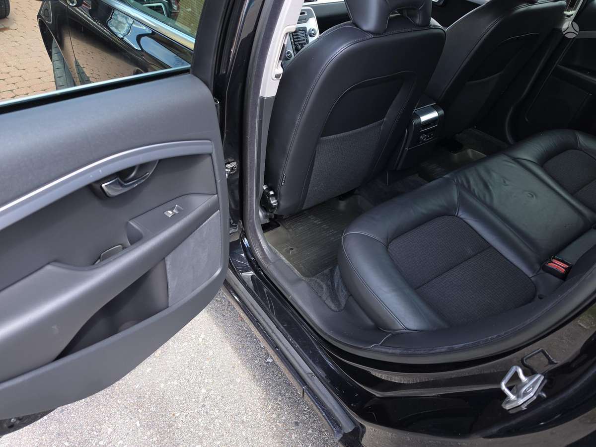 Volvo V70, 2.0 l., Универсал