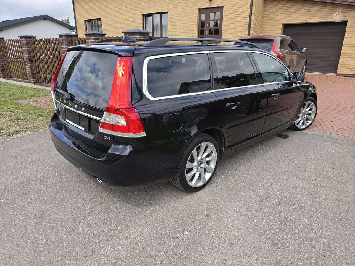 Volvo V70, 2.0 l., Универсал