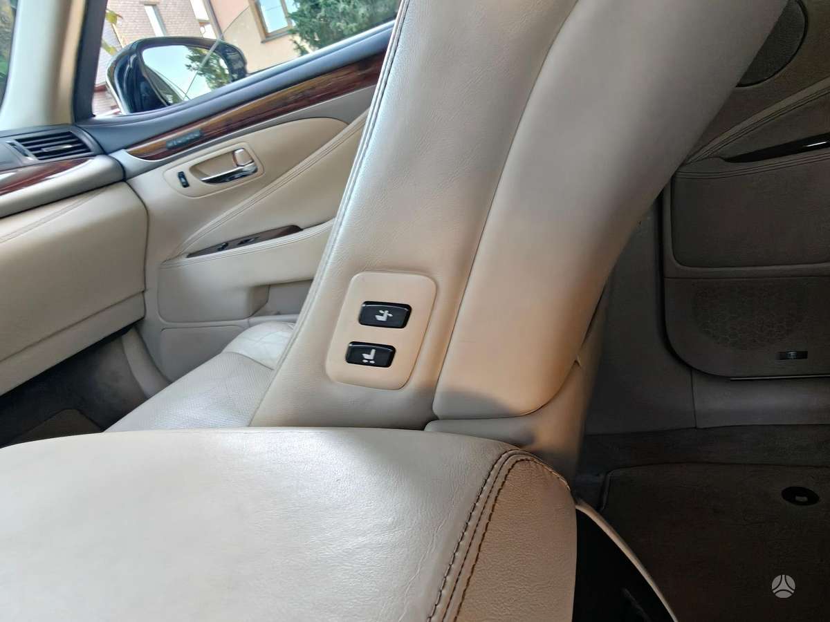 Lexus LS 460, 4.6 l., Седан