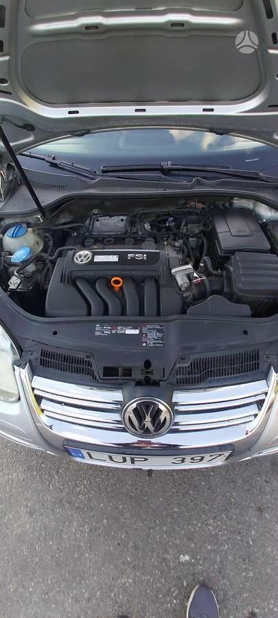 Volkswagen Jetta - 5