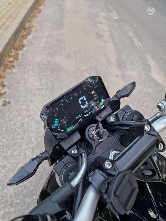 VOGE 125R 125cc, street / classic