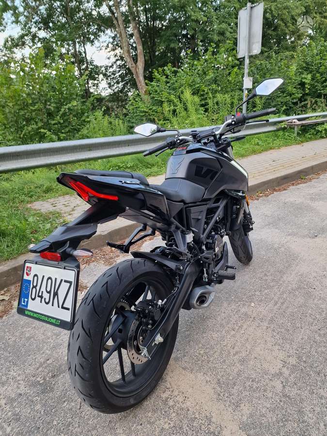 VOGE 125R 125cc, street / classic