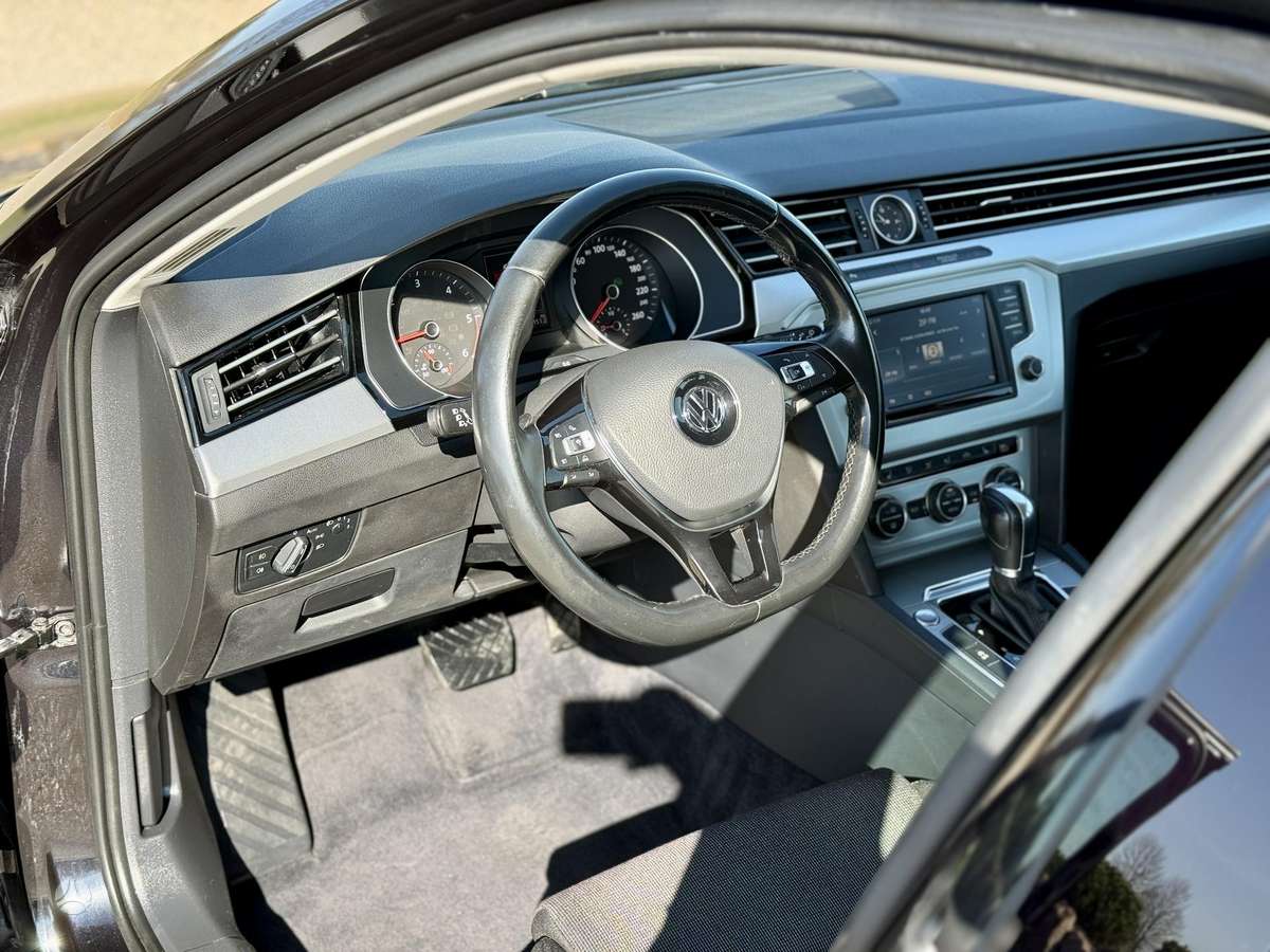 Volkswagen Passat, 2.0 l., Универсал