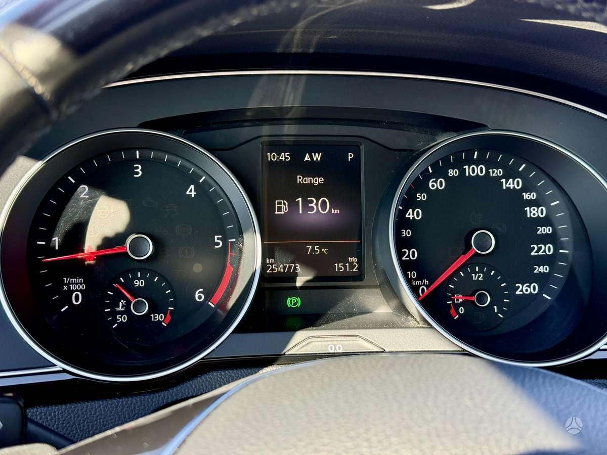 Volkswagen Passat, 2.0 l., Универсал