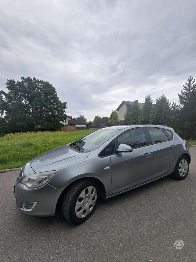 Opel Astra, 1.4 l., hatchback